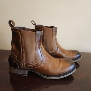 Roan Torrey Boots 10D